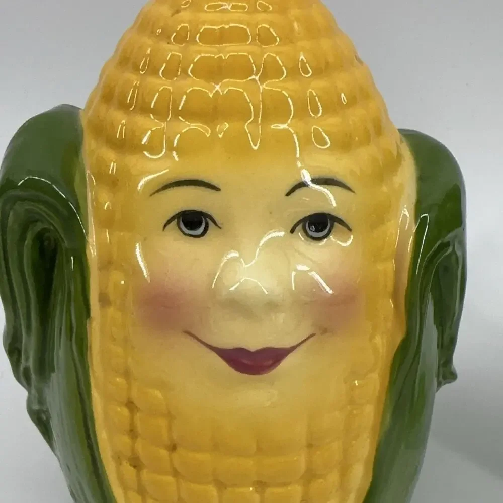 Clay Art Anthropomorphic Corn & Broccoli Salt & Pepper Shakers Ceramic 1992